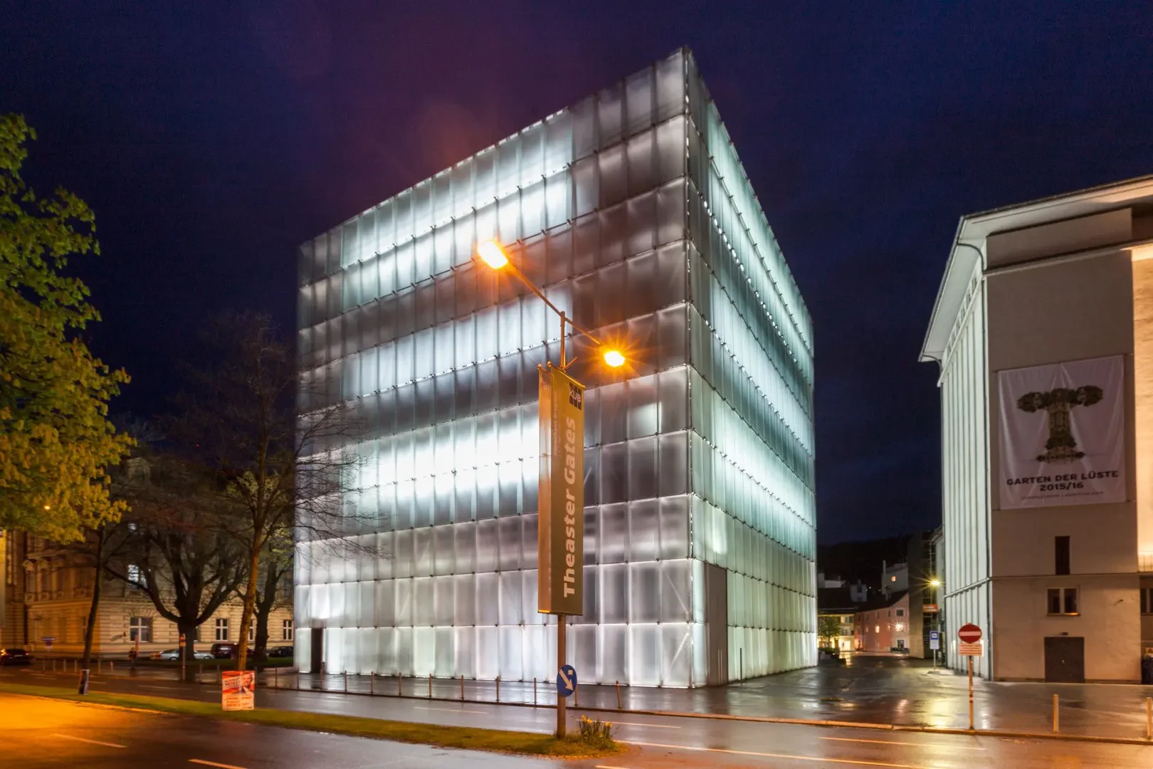 13_Kunsthaus_Bregenz_2016_Foto_Markus_Tretter__c_Kunsthaus_Bregenz_Night Kunsthaus Bregenz bei Nacht