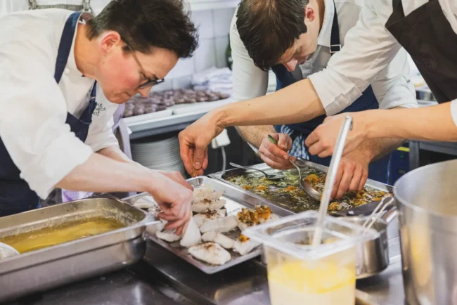 kochen mit roswitha schneider im restaurant krone hittisau
