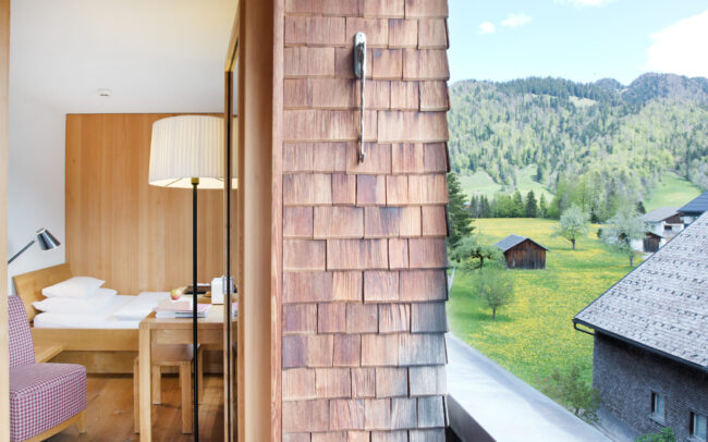 Zimmer Krone vs. Auszeit in der Natur